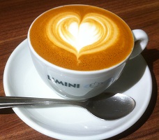 Latte art heart