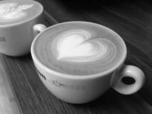 Heart latte art