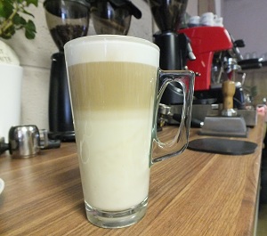 Latte macchiato